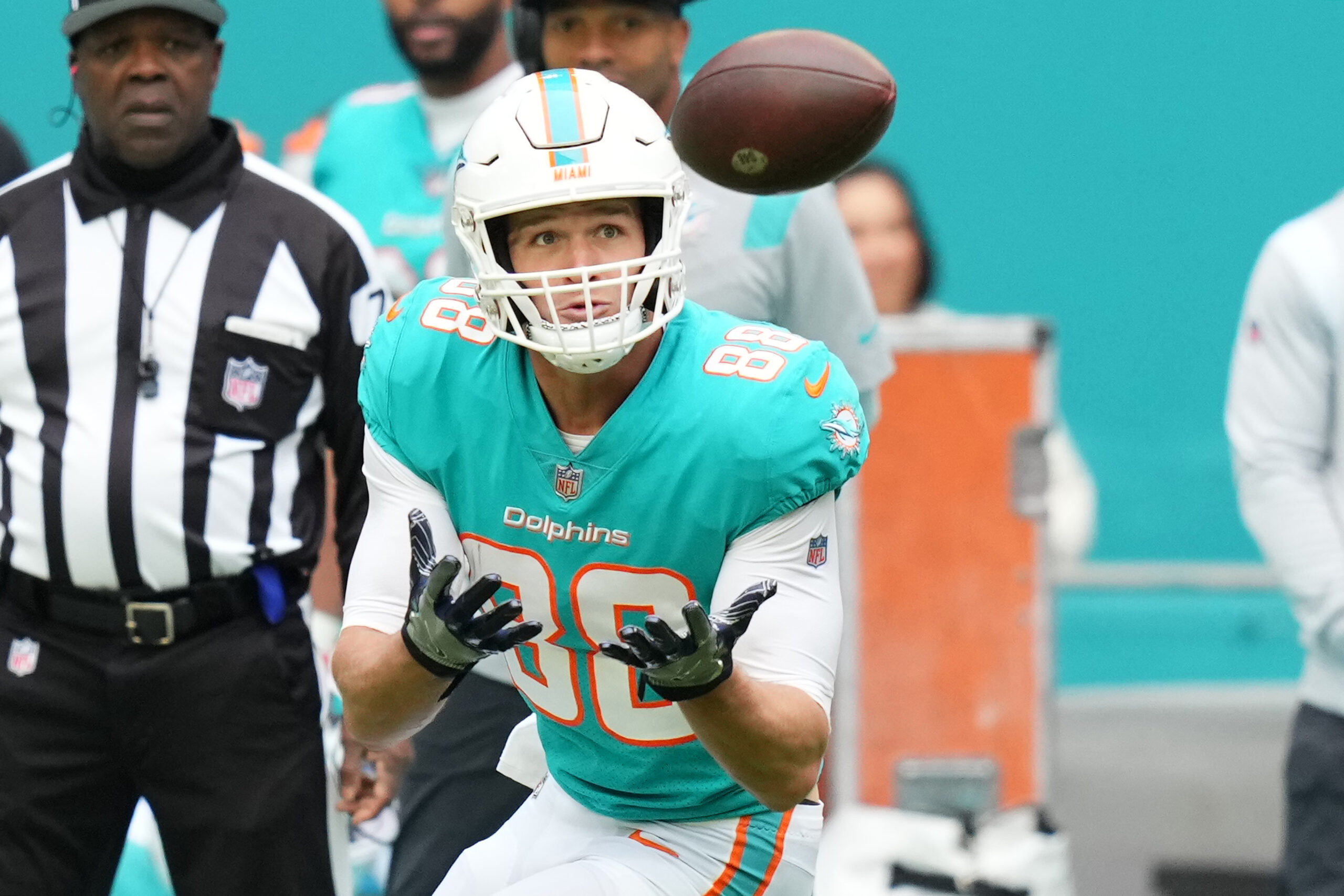 The Story Behind Miami tight end Mike Gesicki's Touchdown