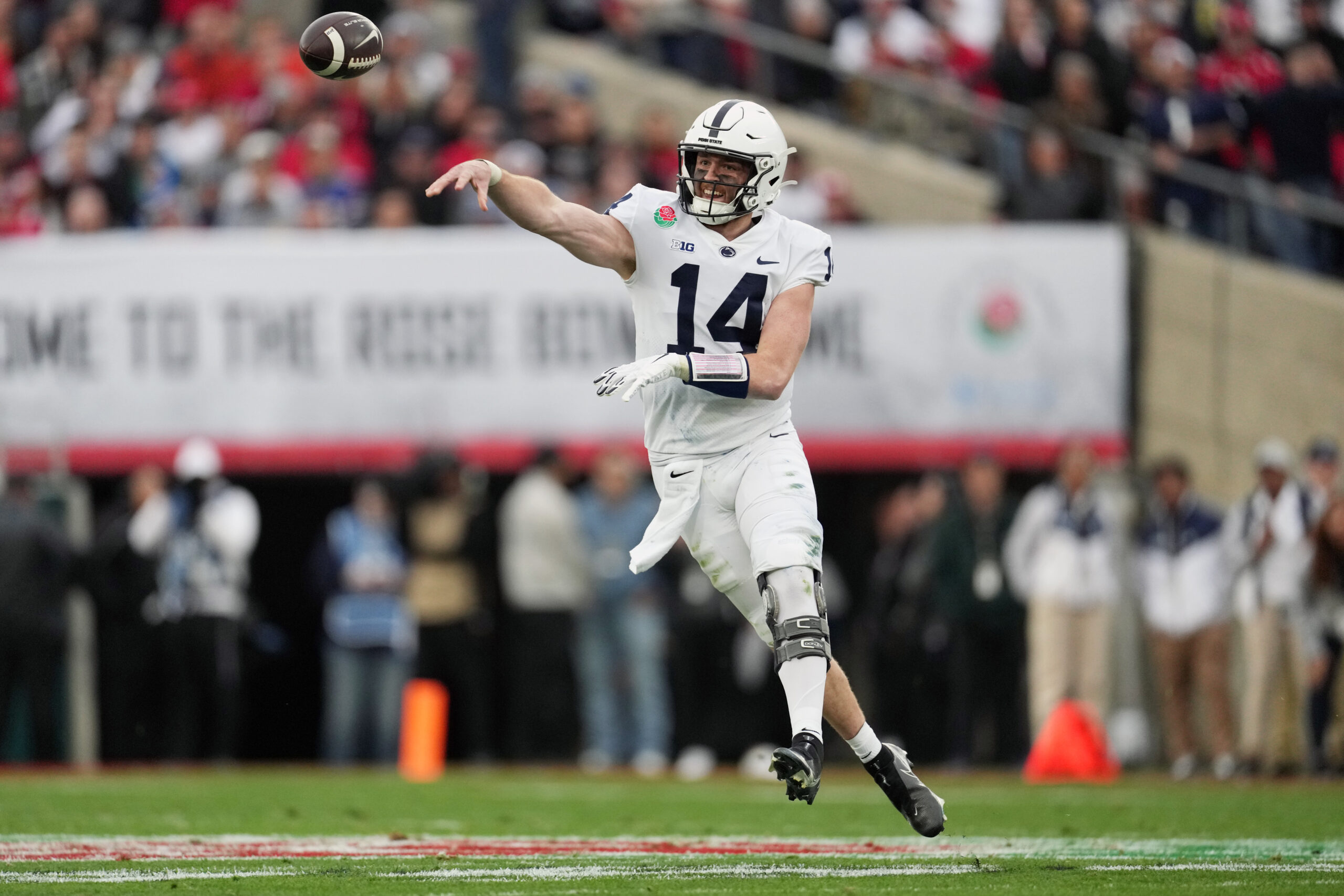 Former Penn State Football QB signs with the NY Giants