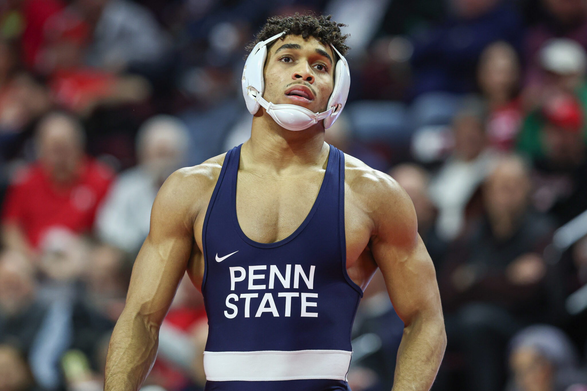 Penn State wrestling star Carter Starocci leaves dual with injury