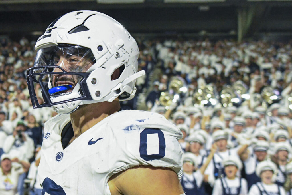 Penn State football, UCLA, Nicholas Singleton