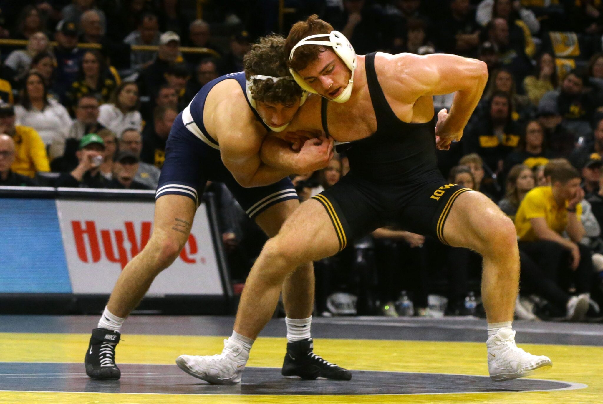 Penn State wrestling runs away with Black Knight Invitational